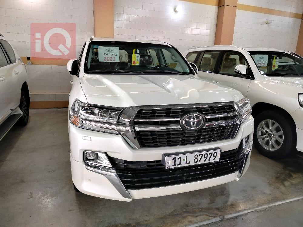 تۆیۆتا لاند کروزەر